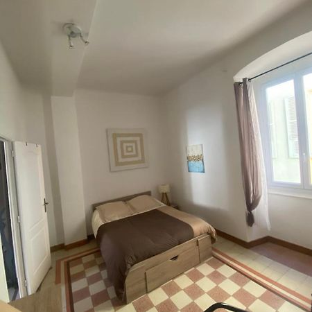 Appartement Climatise,Idealement Situe 100M Du Vieux Port. Bastia  Zewnętrze zdjęcie